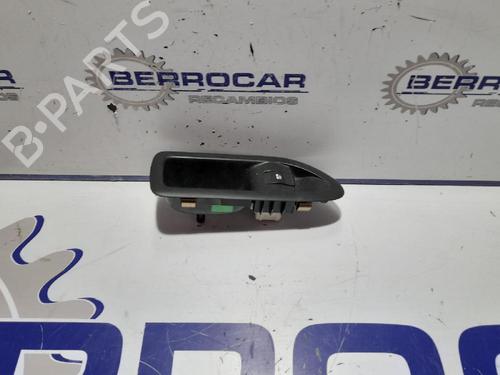 Comutador vidro trás direito RENAULT LAGUNA II (BG0/1_) [2001-2007]  31673229