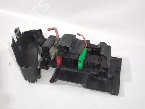 Caixa de fusíveis Caixa de fusíveis RENAULT CLIO III (BR0/1, CR0/1) 1.4 16V (98 hp) 36404644 36404644