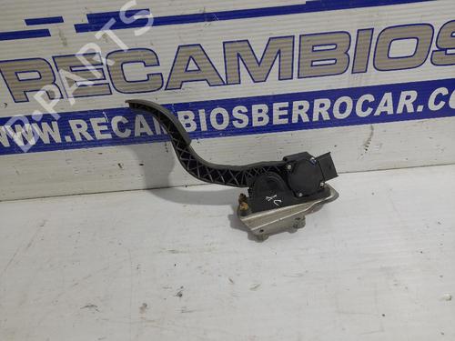 Used Pedal Pedal HYUNDAI SANTA FÉ I (SM) 2.0 CRDi (113 hp) 31542141 31542141
