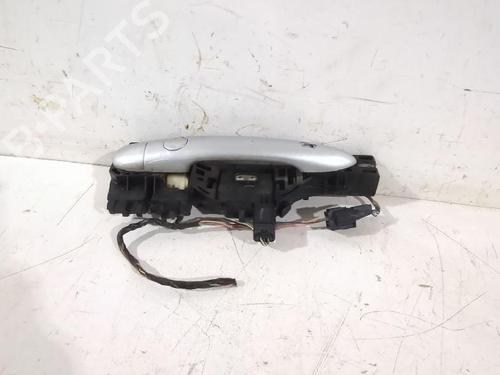 front-right-exterior-door-handle-renault-megane-ii-bm01_-cm01_-2001-2002-2003-2004-2005-2006-2007-2008-2009-2010-2011-2012-32465758 main image