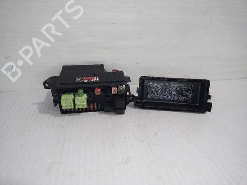 Used Fuse box Fuse box MINI MINI (R56) Cooper (120 hp) 31555472 31555472