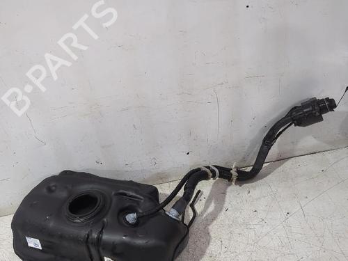 Benzintank Benzintank TOYOTA YARIS (_P13_) 1.5 (NSP131_) (112 hp) 33747118 33747118