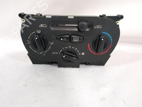Used Climate control Climate control PEUGEOT 206 Hatchback (2A/C) 1.4 HDi eco 70 (68 hp) 33746500 33746500