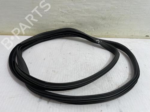 Used Rubber door seal SKODA YETI (5L) 1.2 TSI (105 hp) 31560770