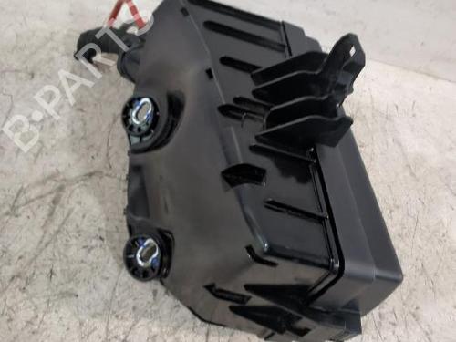 Used Fuse box VW T-ROC (A11, D11) 1.6 TDI (115 hp) 31568050