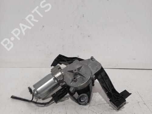 Used Rear wiper motor Rear wiper motor OPEL CORSA E (X15) 1.3 CDTI (08, 68) (75 hp) 33734874 33734874