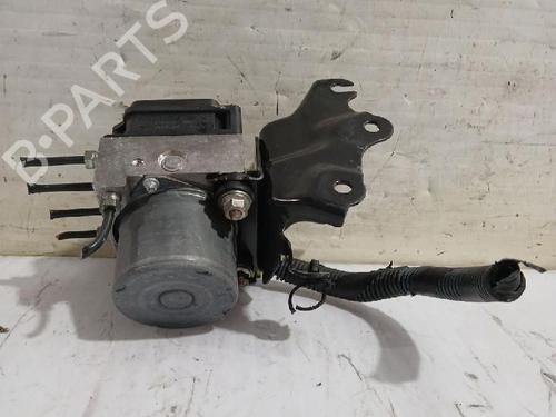 Used ABS pump TOYOTA AURIS (_E15_) 1.33 Dual-VVTi (NRE150_, NRE150R) (101 hp) 31564267