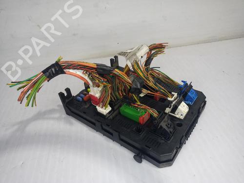 Fuse box PEUGEOT 3008 I MPV (0U_) 1.6 HDi | BP31555338E1