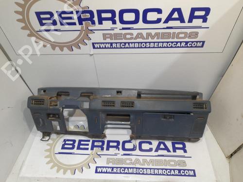 Instrumentbord MITSUBISHI PAJERO I Canvas Top (L04_G) 2.5 TD (L044G, L049G) (84 hp) 31540301