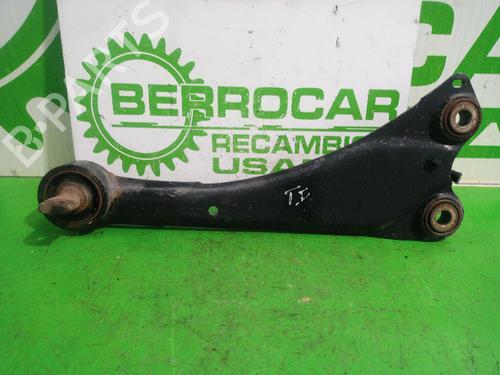 Used Left rear suspension arm TOYOTA AURIS (_E18_) 1.2 (NRE185_, NRE185R) (116 hp) 31547887