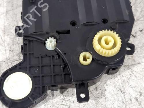 Used Electronic module Electronic module TOYOTA YARIS (_P21_, _PA1_, _PH1_) 1.5 Hybrid (MXPH11) (92 hp) 32461813 32461813