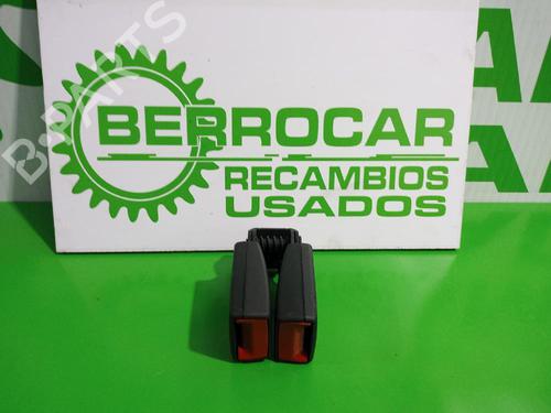 seat-buckle-opel-zafira-zafira-family-b-a05-2005-2006-2007-2008-2009-2010-2011-2012-2013-2014-2015-2016-2017-2018-2019-31543065 main image