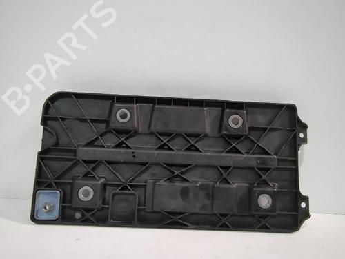 Used Support Support VW PHAETON (3D1, 3D2, 3D3, 3D4, 3D6, 3D7, 3D8, 3D9) 3.0 V6 TDI 4motion (240 hp) 31567684 31567684