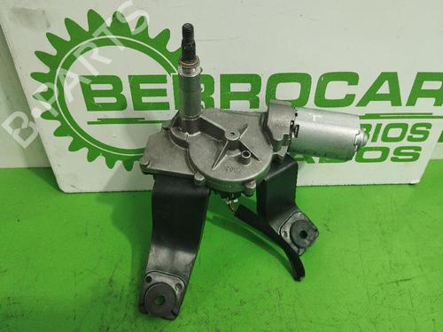 Used Rear wiper motor KIA CARNIVAL I (UP, FL) [1998-2001]  31674950