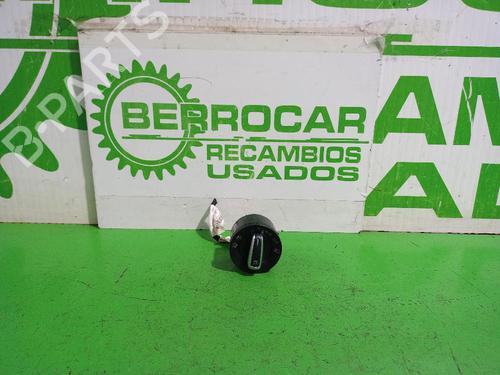 Used Headlight switch VW GOLF VI (5K1) 1.6 TDI (105 hp) 31553774