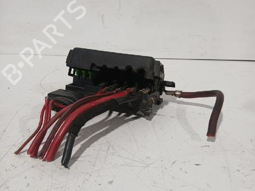Used Fuse box Fuse box SKODA OCTAVIA I (1U2) 1.9 TDI (90 hp) 32464894 32464894