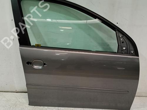Used Right front door Right front door 38868861 38868861