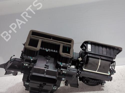 otra-mg-mg-zs-suv-azs1-2017-34611870 main image