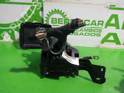 Fuse box CITROËN C3 II (SC_) 1.2 VTi 82 | BP31551434E1