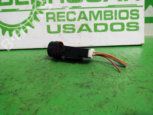Warning switch KIA SORENTO I (JC) 2.5 CRDi 4WD | BP31547707I22 - Image 2