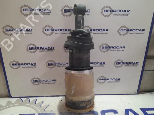 Used Right rear shock absorber LAND ROVER DISCOVERY II (L318) [1998-2004]  31673158