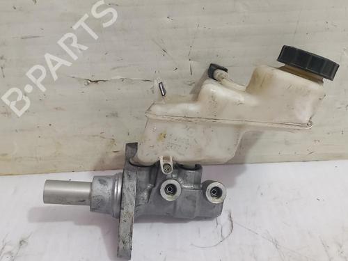 Used Brake master cylinder TOYOTA YARIS (_P13_) 1.5 (NSP131_) (112 hp) 31562785