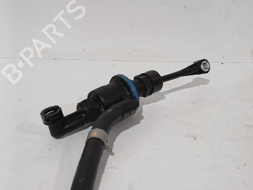 Clutch slave cylinder KIA STONIC (YB) 1.0 T-GDi | BP31567478M113