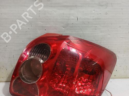 Used Right taillight Right taillight TOYOTA AURIS (_E15_) 1.33 Dual-VVTi (NRE150_, NRE150R) (101 hp) 31564238 31564238