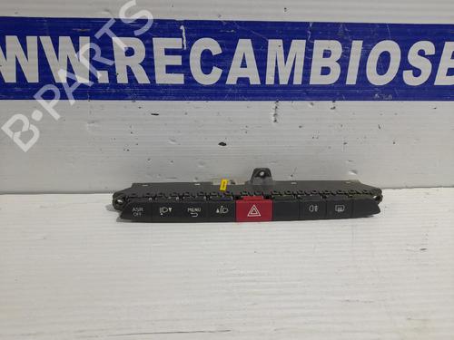 Used Warning switch Warning switch FIAT DOBLO Cargo (263_) 1.3 D Multijet (263WXU1A, 263ZXU1A, 263WYB1A, 263ZYB1A) (95 hp) 31541655 31541655