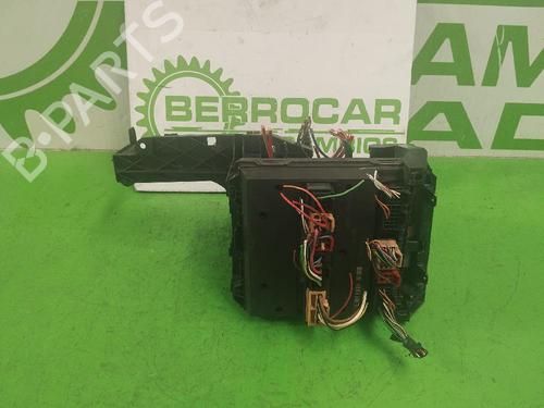 Used Fuse box SEAT IBIZA III (6L1) 1.9 TDI (131 hp) 31546158