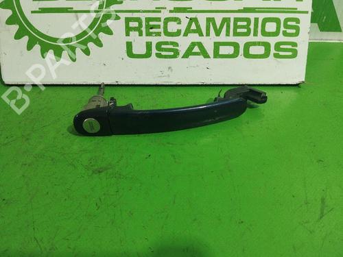Used Front left exterior door handle VW PASSAT B5.5 (3B3) 1.6 (102 hp) 31545759