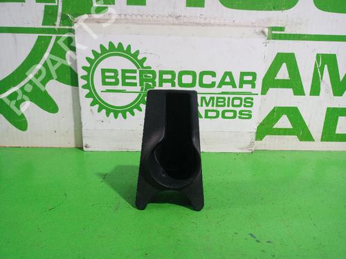 Kopholder/Genstandsholder FORD FOCUS I Saloon (DFW) 1.8 TDCi (100 hp) 31552147