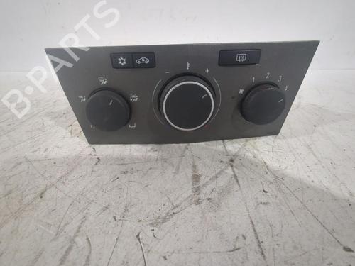 Used Climate control OPEL ASTRA H (A04) 1.7 CDTI (L48) (100 hp) 31565438