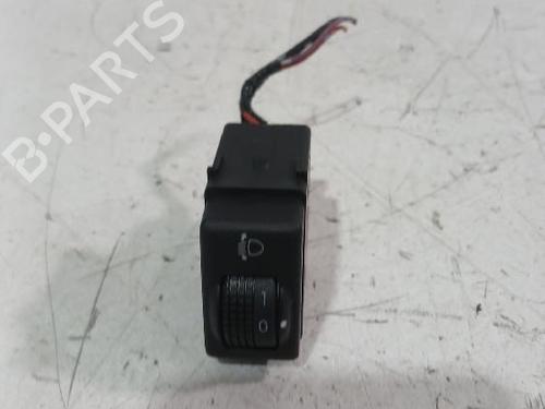 Used Headlight switch NISSAN QASHQAI I (J10, NJ10) 1.5 dCi (110 hp) 32489396