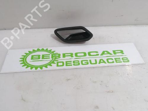 Højre bagtil invendig håndtag DACIA DUSTER (HM_) 1.0 TCe 90 (HMM6) (91 hp) 31567830