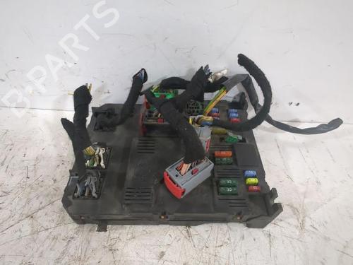 Used Fuse box Fuse box CITROËN C3 I (FC_, FN_) 1.4 i (73 hp) 31565269 31565269
