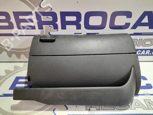Used Glove box Glove box SEAT LEON (1M1) 1.9 TDI (90 hp) 31538772 31538772