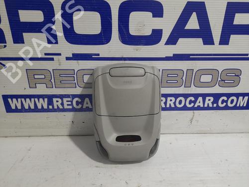 Luz interior HYUNDAI SANTA FÉ I (SM) 2.0 CRDi (113 hp) 31542156