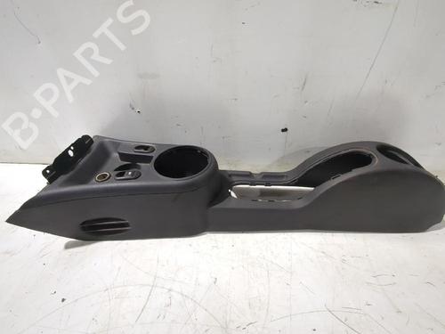 Console centrale CITROËN C3 II (SC_) 1.4 HDi 70 (SC8HZC, SC8HR0, SC8HP4) (68 hp) 32463780