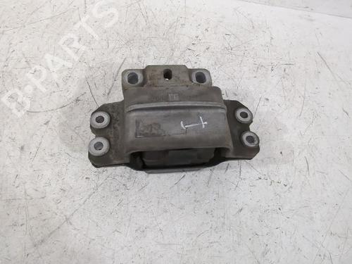Used Engine mount Engine mount VW GOLF V (1K1) 2.0 TDI (140 hp) 33734851 33734851