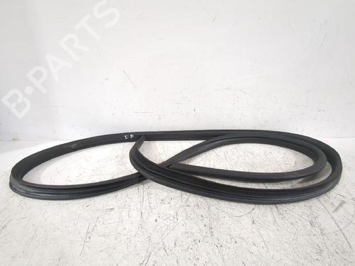 Used Rubber door seal Rubber door seal FORD FOCUS II Saloon (DB_, FCH, DH) 1.6 TDCi (90 hp) 33746176 33746176
