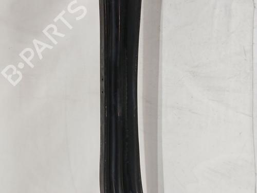 Used Front bumper reinforcement Front bumper reinforcement 39637168 39637168