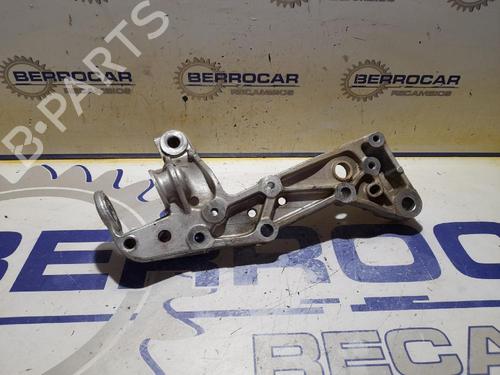 Used Left front suspension arm VW CADDY III MPV (2KB, 2KJ, 2CB, 2CJ) 1.9 TDI (105 hp) 31539360