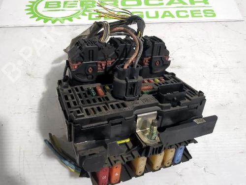 Used Fuse box Fuse box PEUGEOT 407 (6D_) 1.6 HDi 110 (6D9HZC, 6D9HYC) (109 hp) 32462453 32462453