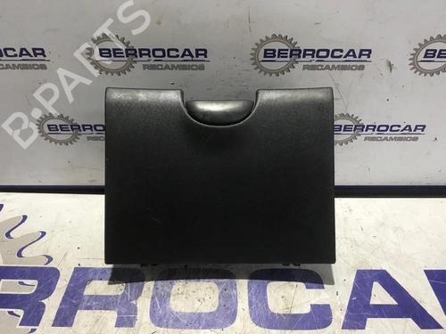 Used Glove box Glove box TOYOTA YARIS (_P1_) 1.0 (SCP10_, SCP10R) (65 hp) 31570353 31570353