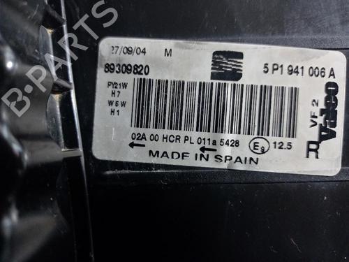 Right headlight SEAT TOLEDO III (5P2) 2.0 TDI 16V | BP31557848C29 