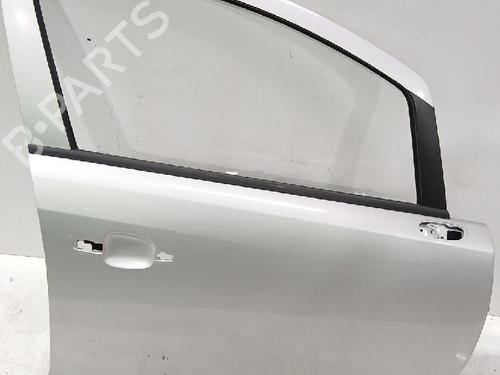 Used Right front door OPEL CORSA D (S07) 1.3 CDTI (L08, L68) (75 hp) 31565800