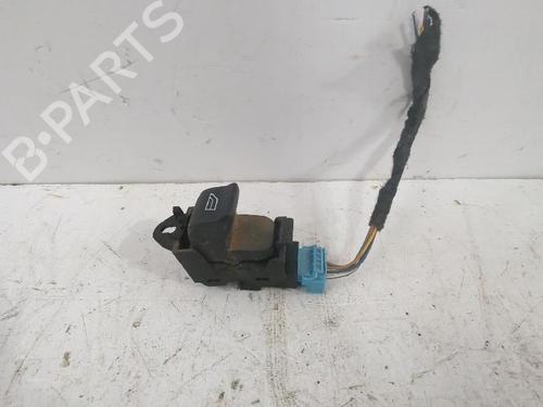 Used Right rear window switch LAND ROVER FREELANDER 2 (L359) 2.2 TD4 4x4 (160 hp) 31565048