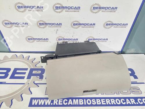 Used Glove box Glove box MERCEDES-BENZ A-CLASS (W169) A 170 (169.032, 169.332) (116 hp) 31570146 31570146