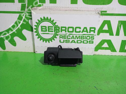 Used Ashtray OPEL ZAFIRA A MPV (T98) 2.0 DI 16V (F75) (82 hp) 31552813
